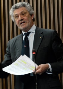 Santarossa interviene cons