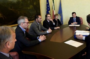 consegna petizione 1